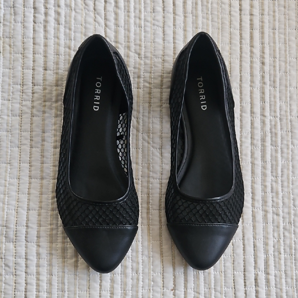 Torrid Black Mesh Flats 7W